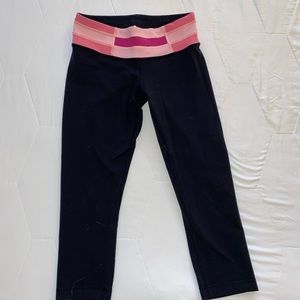 LuluLemon Reversible Cropped Legging
